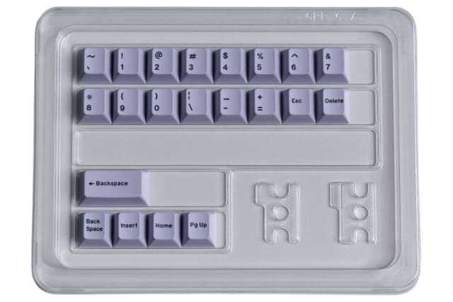 Hammerworks R1 Red Accent (R6) Keycap Kit · Milktooth